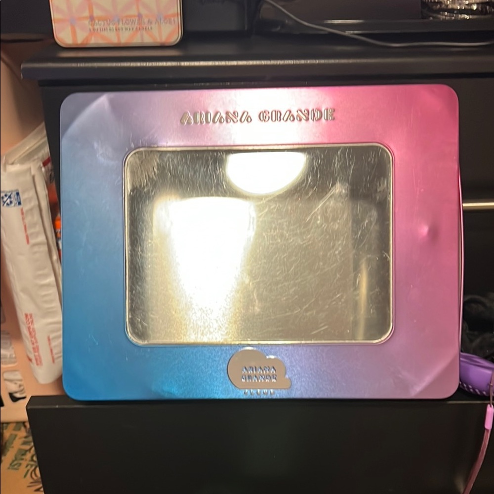 Ariana Grande Makeup Palette
